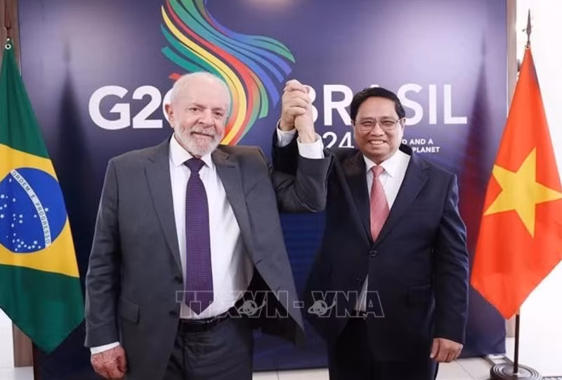 Le Premier ministre vietnamien Pham Minh Chinh et le président brésilien Luiz Inácio Lula da Silva. Photo : VNA.