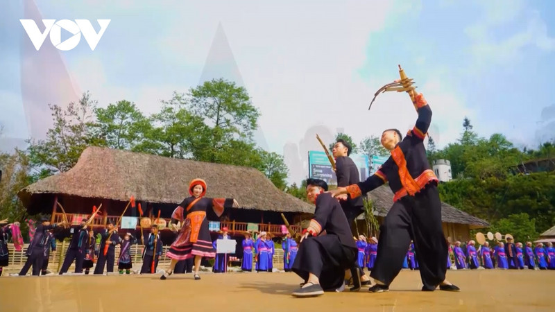 Ta Phin est un village des H’Mông noir et des Dao rouge, deux ethnies aux cultures riches qui n'ont pas encore été perverties par la modernité. Photo: VOV