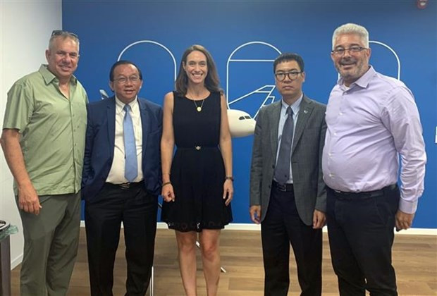 Des dirigeants de Vietjet Air et de la compagnie israélienne EL AL Israel Airlines. Photo : VNA