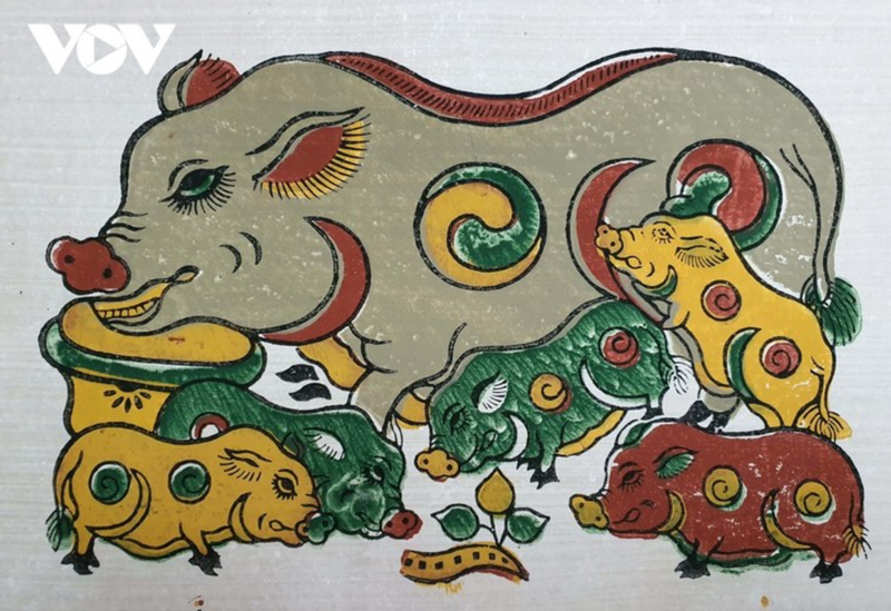 "La famille des cochons" est l'une des œuvres les plus connues des estampes populaires de Dông Hô. Photo : VOV.