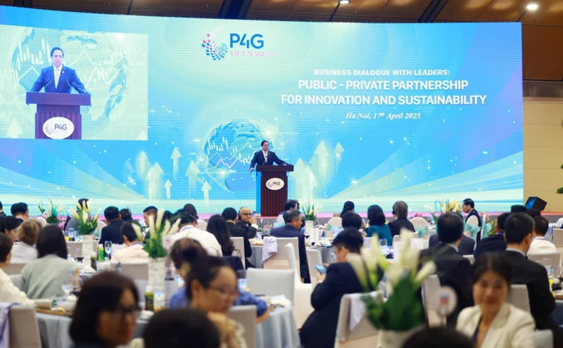 Le Premier ministre Pham Minh Chinh prend la parole lors de l'événement. Photo : VNA.