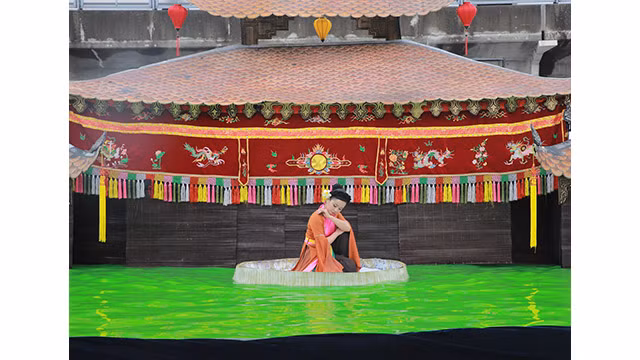 Spectacle de marionnettes sur l’eau au programme. Photo : bvhttdl.gov.vn Spectacle de marionnettes sur l’eau au programme. Photo : bvhttdl.gov.vn