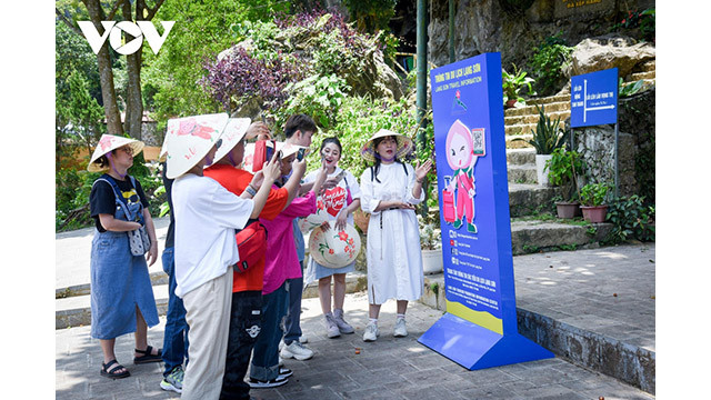 Le secteur touristique de Lang Son a été très actif dans les activités de transformation numérique liées au tourisme intelligent. Photo : VOV.
