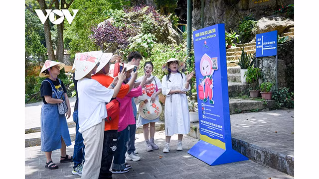 Le secteur touristique de Lang Son a été très actif dans les activités de transformation numérique liées au tourisme intelligent. Photo : VOV.