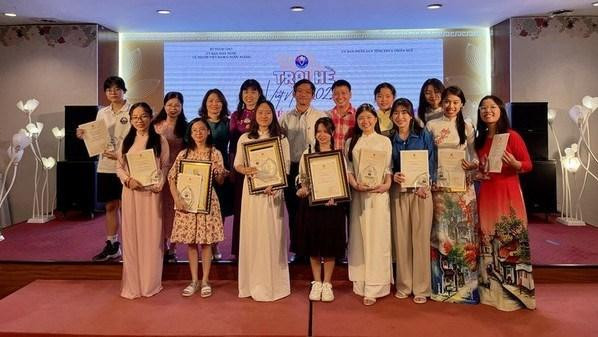 Le concours de contes vietnamiens répand l'amour des Vietnamiens parmi la jeune génération d'expatriés. Photo : VNA