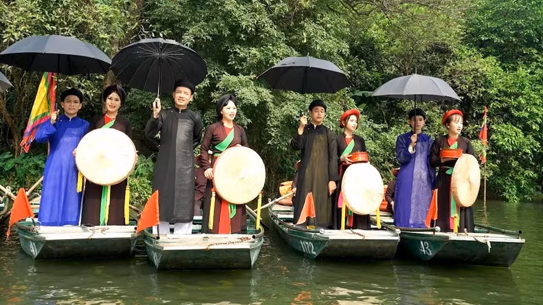La représentation du chant "Quan họ" lors du festival. Photo : NDEL.