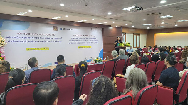 Le colloque international "Innovations didactiques dans l’enseignement universitaire des langues et cultures étrangères : expériences croisées entre la Belgique et le Vietnam" a eu lieu les 14 et 15 avril à Hanoï. Photo : CVN.