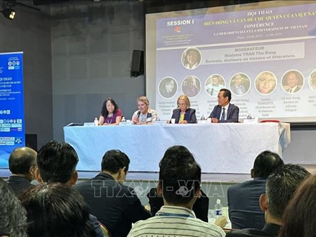 La conférence sur la Mer Orientale et la souveraineté du Vietnam à Paris. Photo: VNA