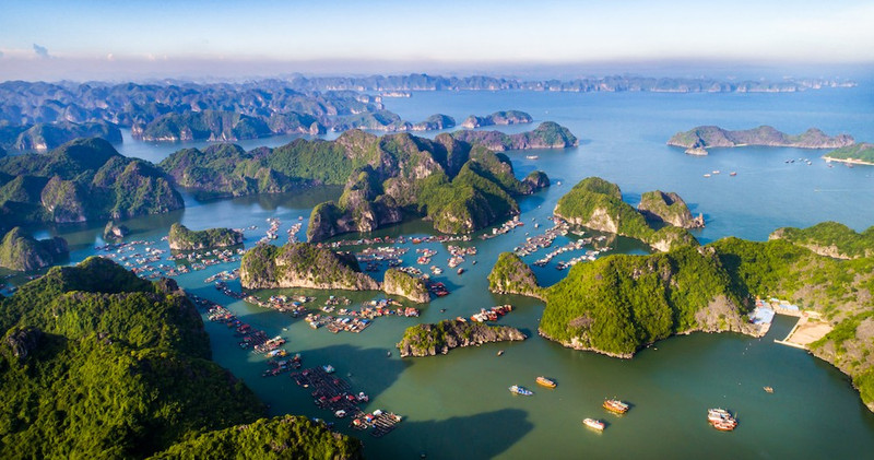 La baie de Lan Ha est un petit paradis pour tous les touristes avides de quiétude et de nature spectaculaire. Photo: thoidai