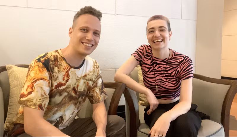 Photo: Anton Dmitriev (à gauche) et Julia Garnits (à droite).