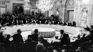 La Conférence de Paris (du 13 mai 1968 au 27 janvier 1973) sur la fin de la guerre et le rétablissement de la paix au Vietnam. Photo d'archives. 