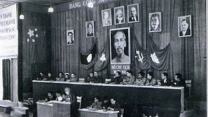 Le IIe Congrès national en 1951 dans la commune de Vinh Quang, district de Chiêm Hoá, province de Tuyên Quang. Photo: Musée national de l'histoire du Vietnam. 