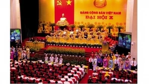 Le Xe Congrès du PCV a été organisé du 18 au 25 avril 2006, à Hanoi. 