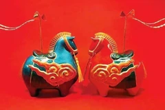 "Cheval aux fleurs d’abricot". Photo : nhandan.vn 