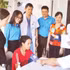 Des ouvriers et travailleurs bénéficient d'un programme de consultation médicale gratuite organisé par le syndicat de la commune de Thanh Tri (Hanoi), en coopération avec l'Hôpital général de Thanh Tri. 