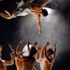 La particularité du spectacle « Ce que le jour doit à la nuit » réside dans l’audacieuse combinaison de plusieurs formes artistiques telles que l’acrobatie, la gymnastique, le b-boying, le hip-hop, la danse contemporaine et le ballet. Photo : Comité d’organisation.