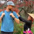 Un touriste international au village Ban Lien, province de Lao Cai (au nord-ouest du Vietnam). Photo : Phunuvietnam.