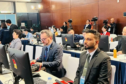 Journaliste sri-lankais : l’orientation future du Vietnam revêt une importance majeure pour la politique mondiale