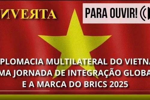 La chaîne de radio INVERTA du Brésil couvre le séjour du Premier ministre Pham Minh Chinh à Rio de Janeiro. Photo : VNA.