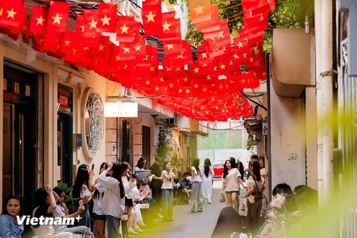 Un vaste programme d’activités culturelles et artistiques sera organisé pour célébrer le 80e anniversaire de la Révolution d’Août (19 août) et de la Fête nationale (2 septembre). Photo : VNA.
