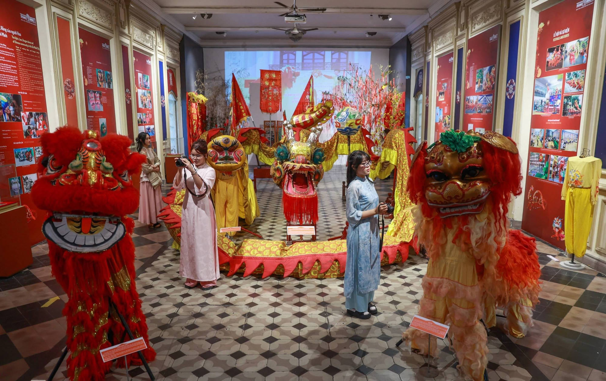 L’événement s’inscrit dans la série d’activités « Célébrer le printemps de l’année du Cheval – Célébrer le glorieux Parti », à l’occasion du 96e anniversaire de la fondation du Parti communiste du Vietnam (3 février 1930 – 3 février 2026) et du Nouvel An lunaire de l’année du Cheval 2026. Photo: vnexpress.net