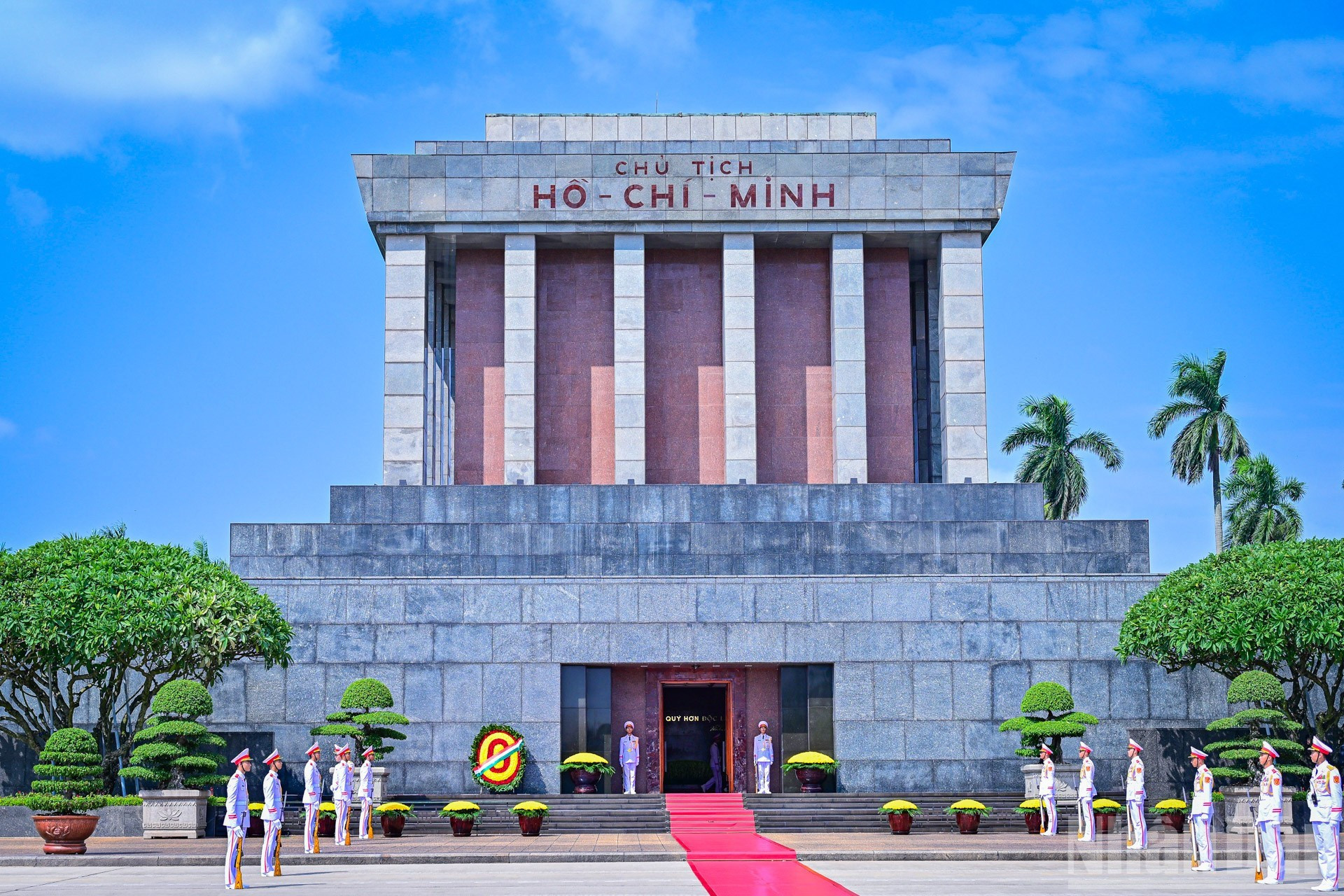 La scène de la cérémonie. Photo : nhandan.vn