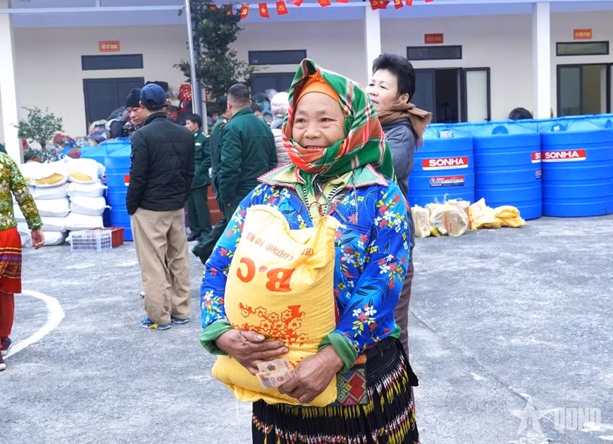 lo-thi-sua.jpg