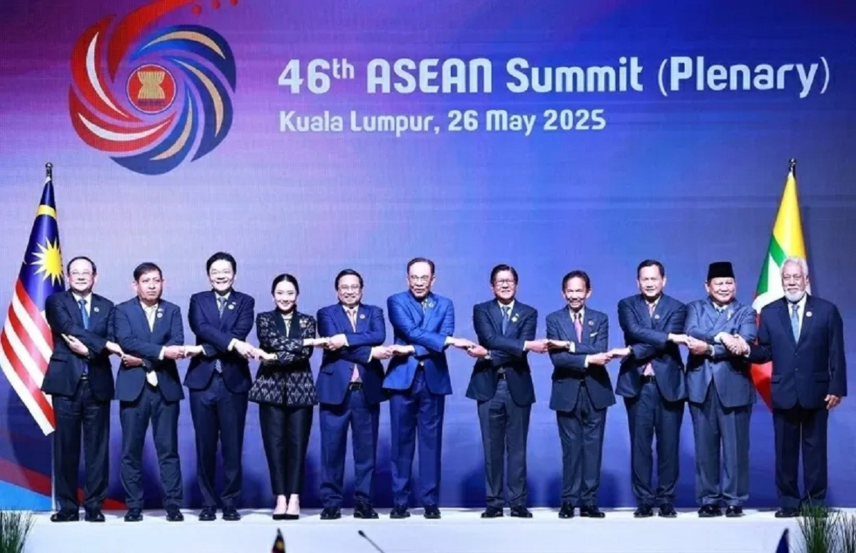 Le Premier ministre Pham Minh Chinh et d'autres dirigeants ont participé au 46e Sommet de l'ASEAN et aux sommets connexes, les 26 et 27 mai, au Centre des congrès de Kuala Lumpur, en Malaisie. Photo : VGP. pmc-sommet.jpg