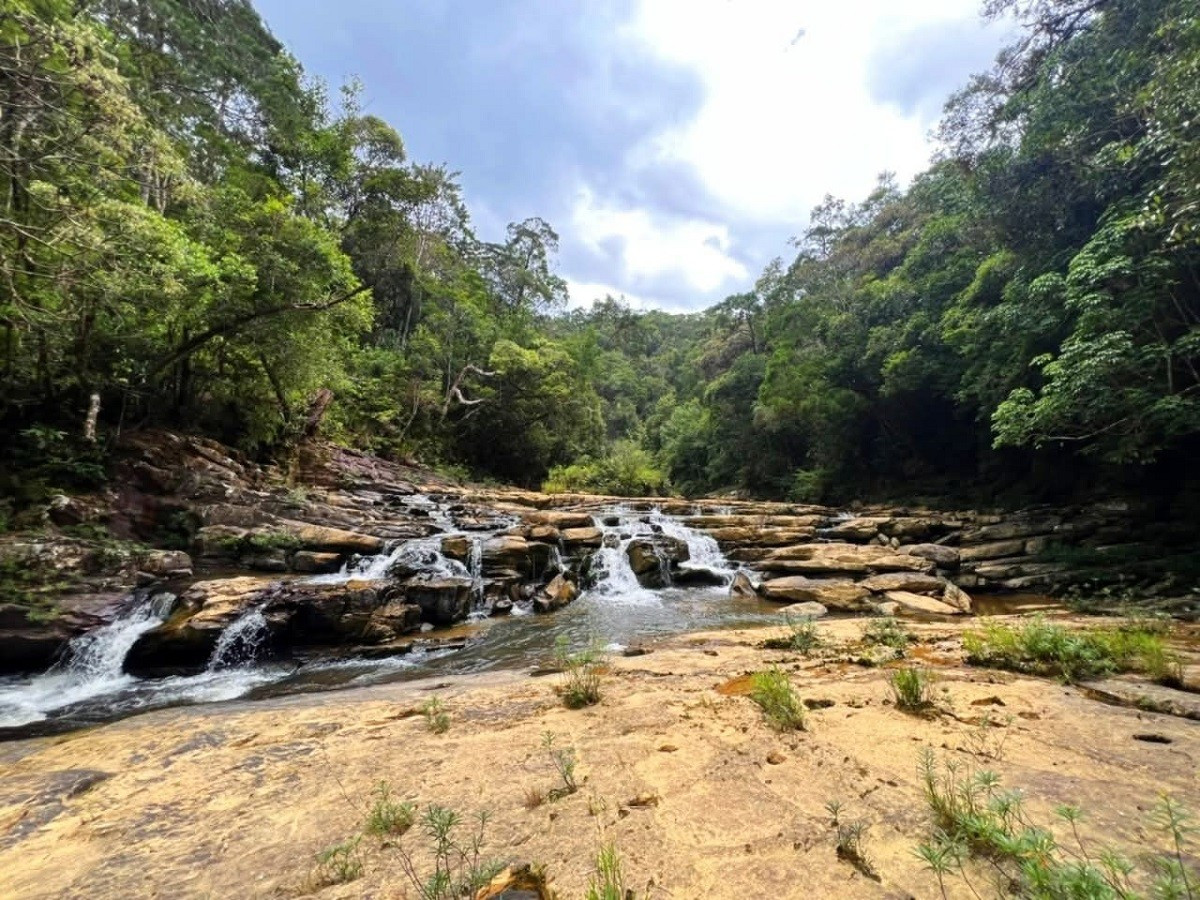 La découverte des cascades Sơ Roách et Hơ Kook devrait enrichir davantage l’écosystème touristique local. Photo : congly. thac-nuoc-du-lich-congly.jpg
