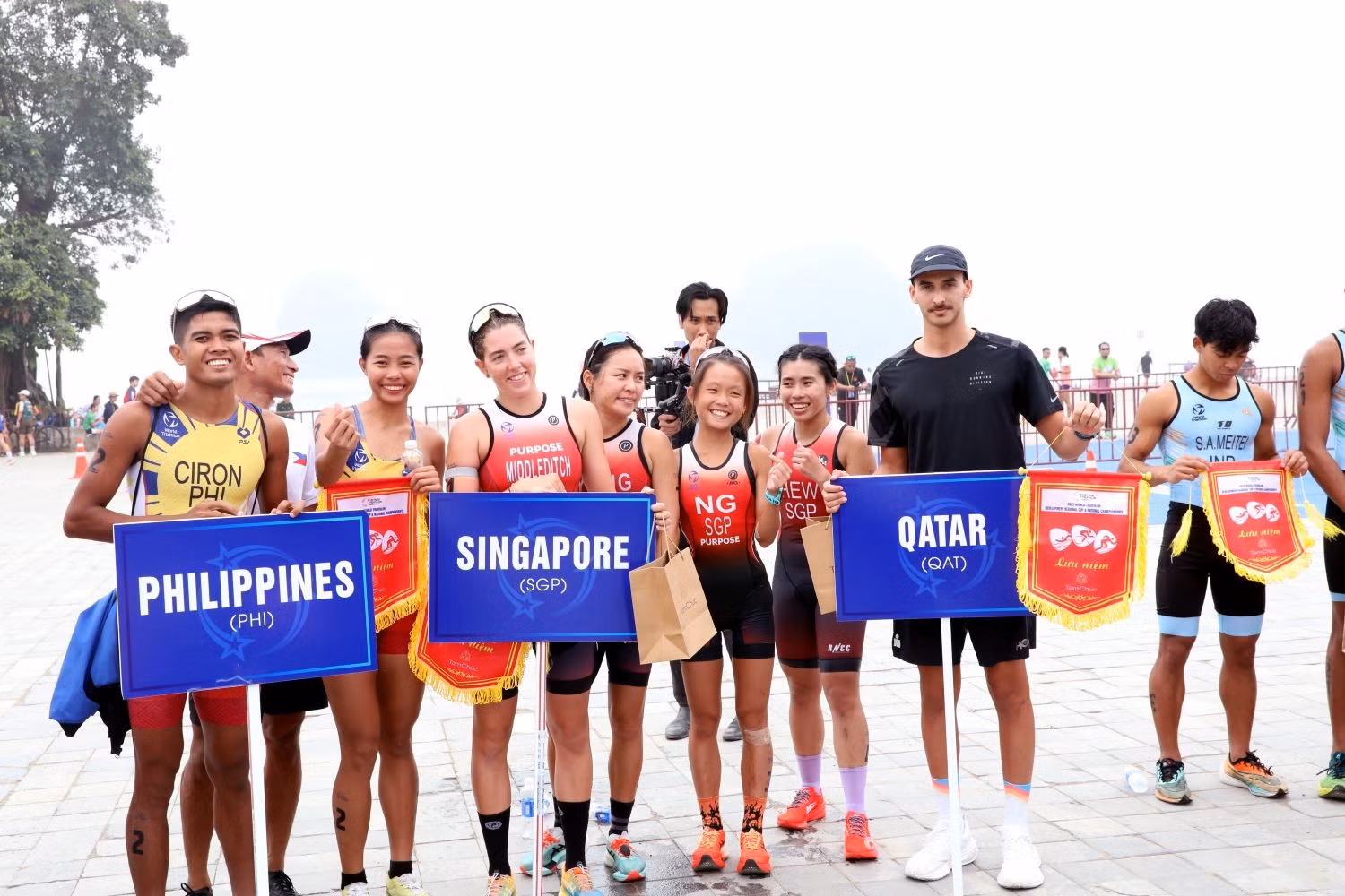 La Coupe d’Asie de triathlon – Tam Chuc 2026 et les Championnats nationaux des clubs de triathlon au complexe touristique national de Tam Chuc, dans la province de Ninh Binh, ont attiré de nombreux athlètes internationaux. Photo : baoninhbinh.