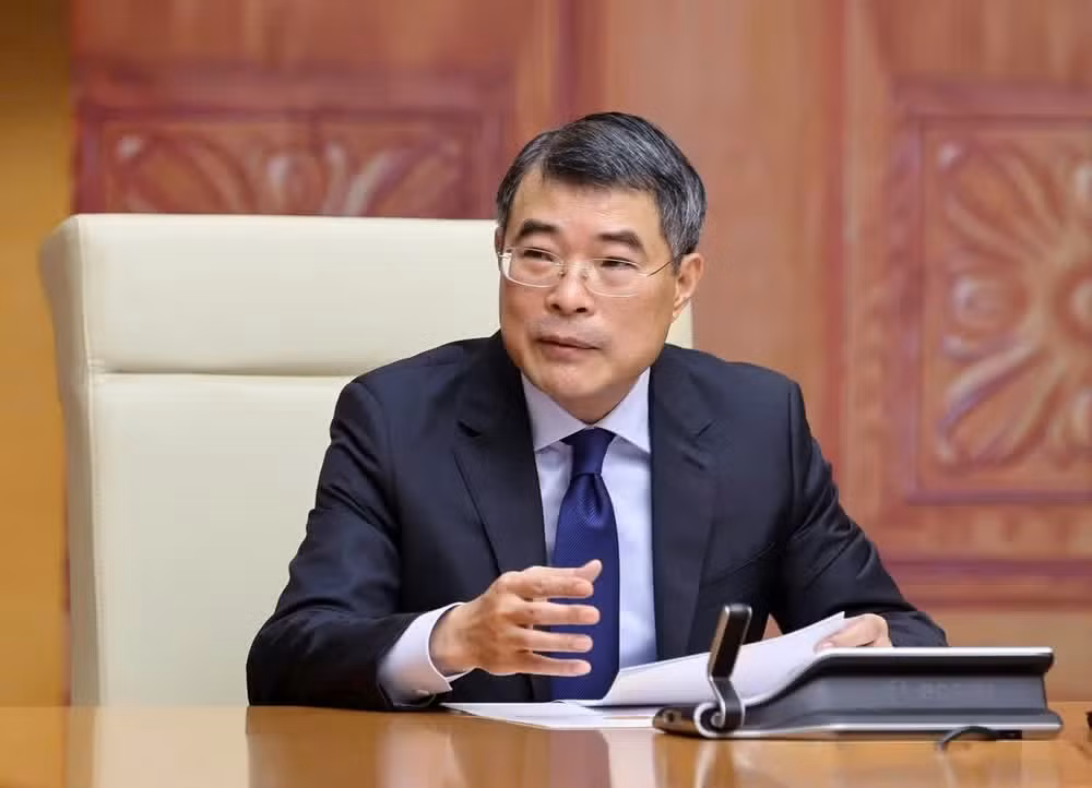 Le Premier ministre Le Minh Hung prend la parole lors du Sommet. Photo : VGP.