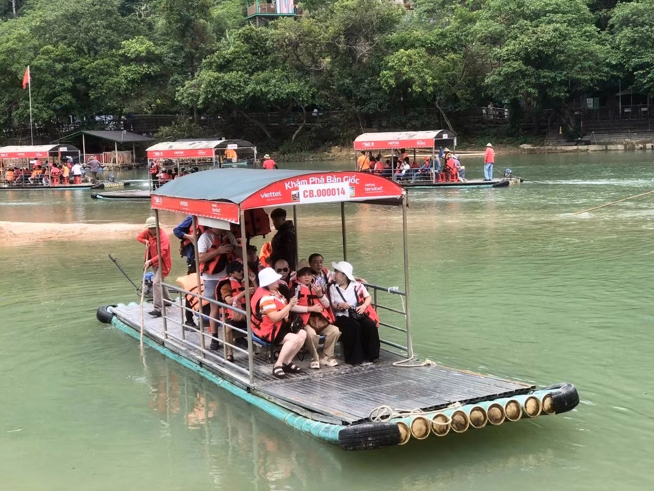 ban-gioc-4.jpg