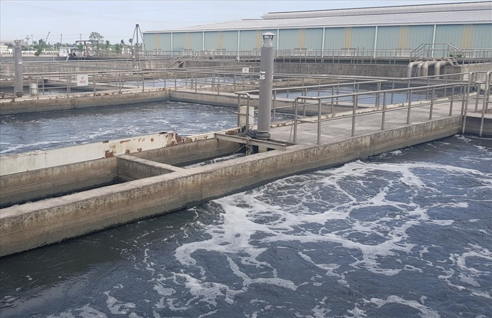 La ville prévoit de construire 10 nouvelles usines de traitement des eaux usées et d’en moderniser une existante. Photo : Vneconomy. xu-ly-nuoc-thai-vneconomy.jpg