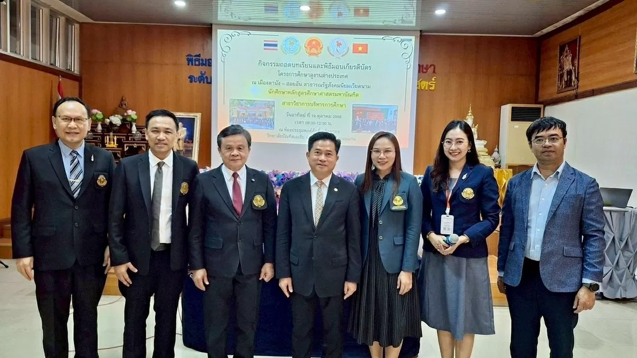 Des délégués des deux pays ont pris part à cet échange. Photo : Consulat général du Vietnam à Khon Kaen. khon-kaen.jpg