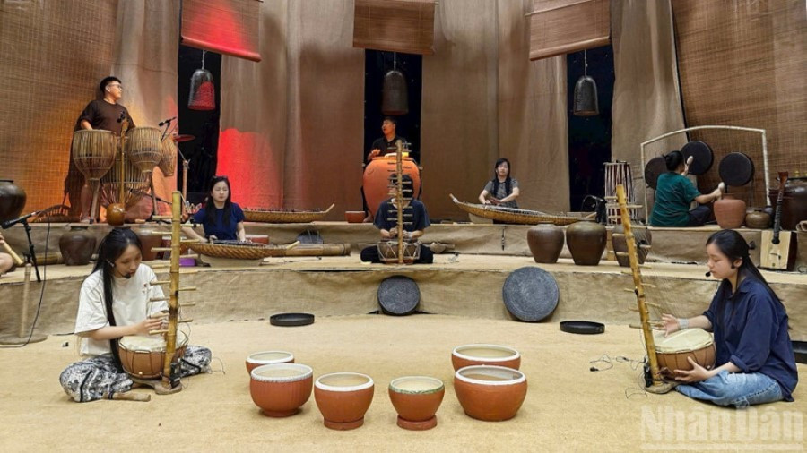 Les jeunes artistes de Dan Do en répétition pour le GOm Show. jeunes-dan-do.jpg