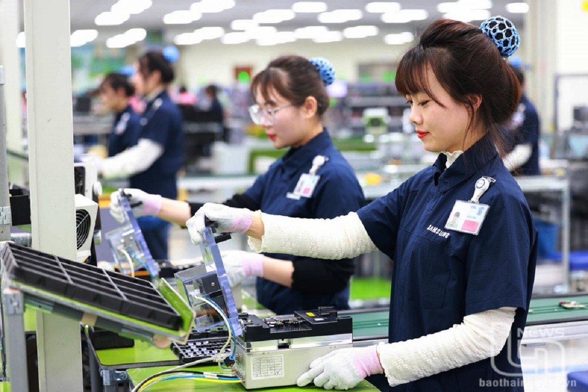 Dans l'usine de Samsung à Thai Nguyen. Photo : baothainguyen. samsung-bapothainguyen.jpg