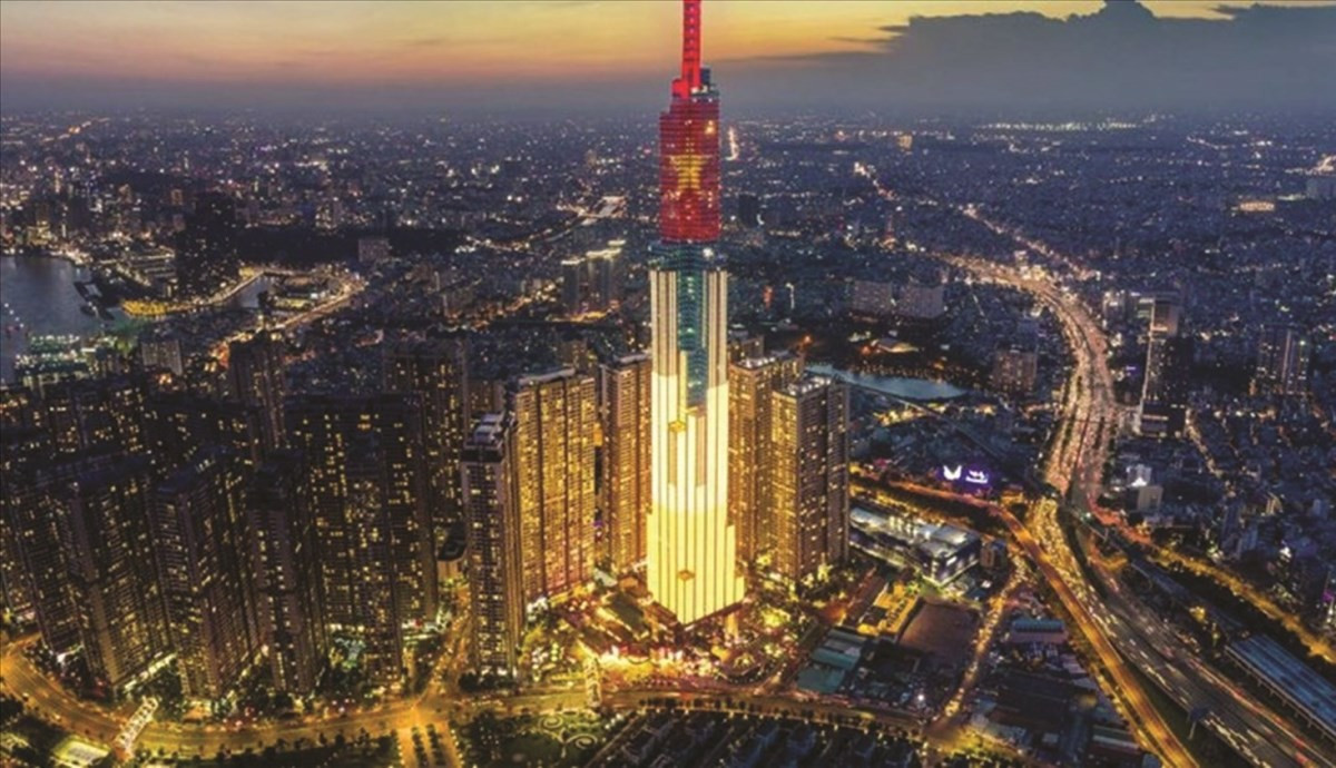 Fort d’une stabilité macroéconomique, d’une volonté affirmée de réforme et d’une gouvernance efficace à tous les niveaux, le pays dispose aujourd’hui d’une occasion historique pour accélérer sa transformation. Photo : Vneconomy.