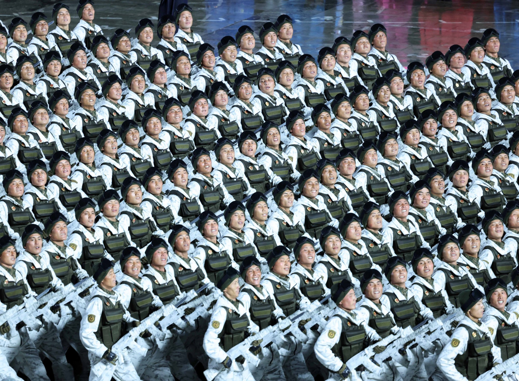 Photo : VNA. defile-4.jpg