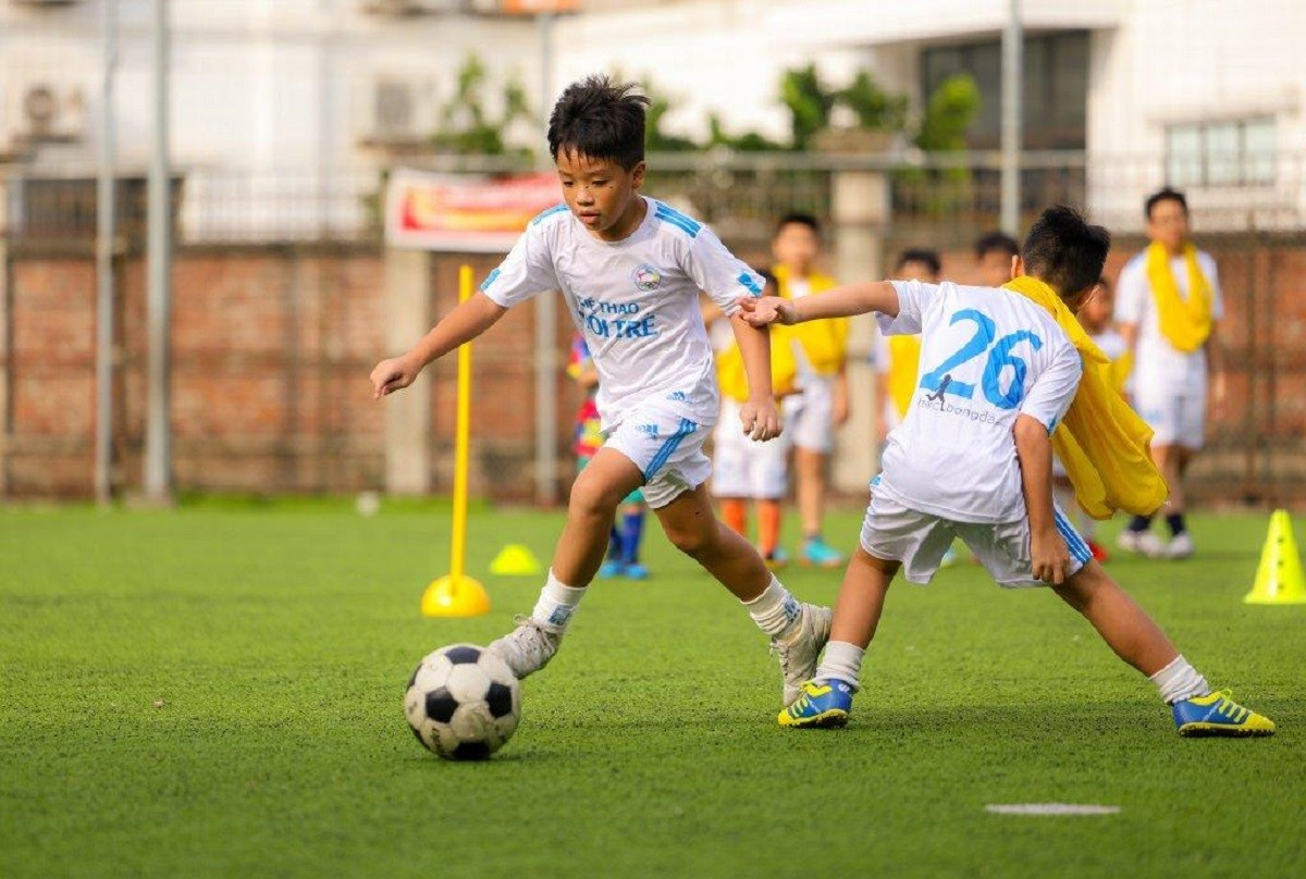 Le Vietnam doit mettre sur la jeunesse pour bâtir son avenir footballistique. Photo : tuoitre.