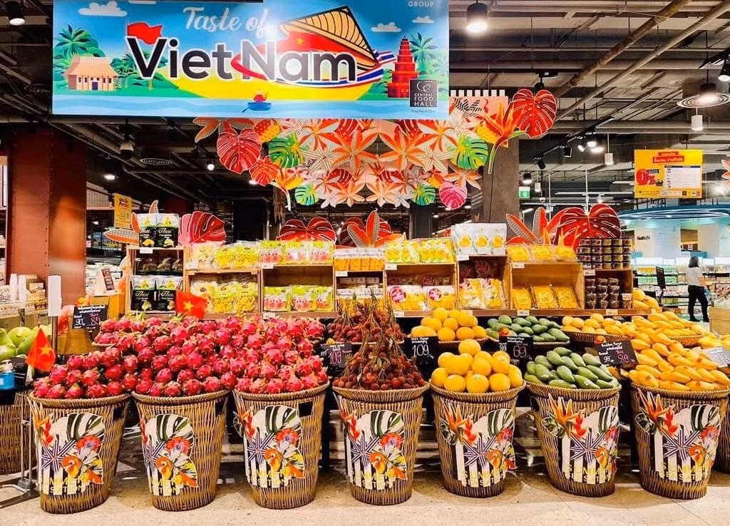Les produits vietnamiens prennent le large. Photo : baocongluan.