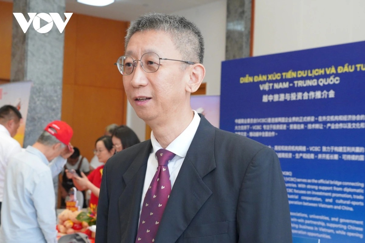 « Je constate que le Vietnam se développe très rapidement et que, de plus, le peuple vietnamien est toujours plein de vitalité », a dit Fan Dong Tao, vice-président du groupe CDG. Photo : VOV. pham-dong-thao-copy.jpg