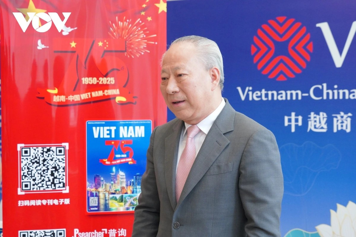 Selon Yan Jiehe, fondateur du CPCG, l’Asie sera le moteur de la croissance mondiale, et le Vietnam en sera l’un des fers de lance durant les vingt prochaines années. Photo : VOV. nghiem-gioi-hoa-copy.jpg
