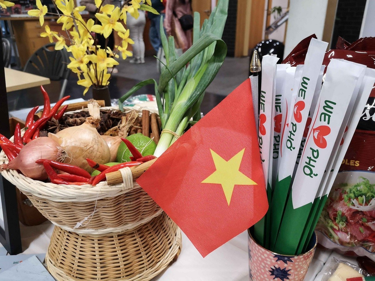 « We Love Phở » : quand la diaspora vietnamienne incarne l’aspiration de positionner le Vietnam