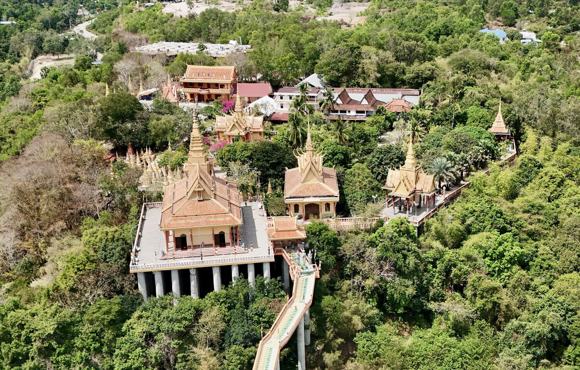 La sérénité de la pagode Ta Pa au cœur des Sept Monts d’An Giang.