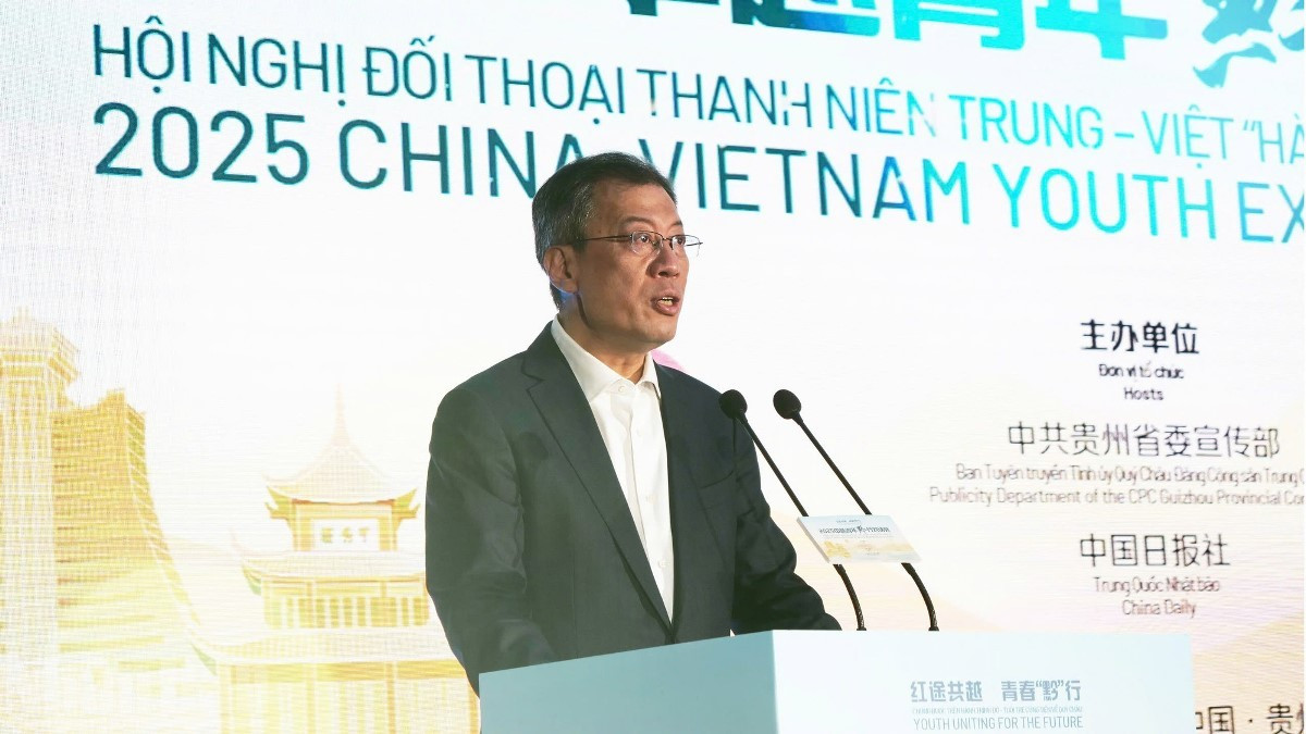 Yang Dao a exhorté les jeunes des deux pays à assumer la mission historique qui leur incombe, à renforcer la confiance, l’unité et la coopération pour devenir les héritiers de l’amitié traditionnelle et les promoteurs actifs de la coopération amicale. duong-dao-hoi-nghien-cuu-ngoai-giao-tq-ndel.jpg