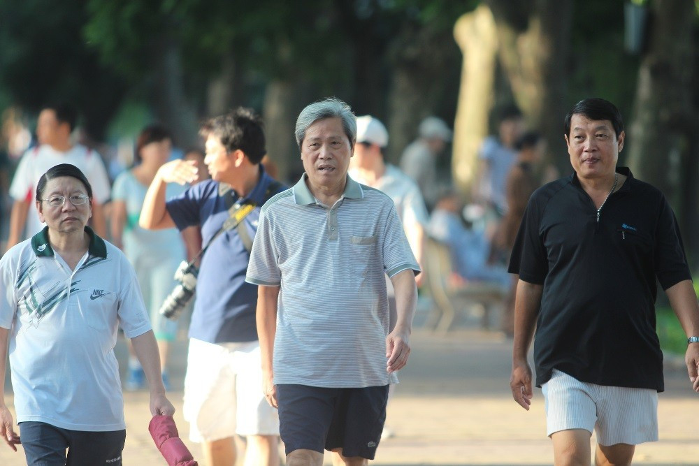Le Vietnam figure parmi les pays asiatiques connaissant le vieillissement démographique le plus rapide. Photo : laodong. vieillissement-nld.jpg