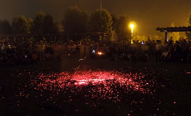 Un «bain de feu» - C’est avec ça que les Pà Then font la fête ảnh 9