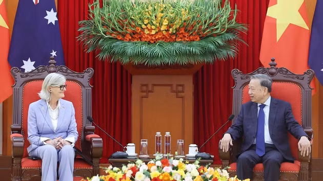 Le secrétaire général du Parti, To Lam, reçoit la gouverneure générale d’Australie, Sam Mostyn, en visite d’État au Vietnam, le 10 septembre 2025 à Hanoï. Photo : VNA.