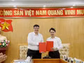 Les dirigeants de la province de Lai Chau et de la VKBIA signent un protocole d’accord de coopération, ouvrant la voie à de futurs programmes de mise en relation dans les domaines de l’investissement et du commerce. Photo : VKBIA.