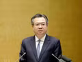 Nguyên Thanh Nghi, membre du Bureau politique, secrétaire du Comité central du Parti et chef de la Commission centrale des politiques et stratégies, s'exprime lors de la conférence. Photo : VNA. 
